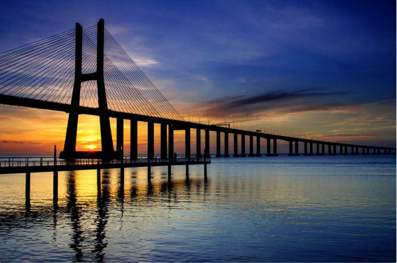 A View To The River Tejo - Sixtyfive Boutique Home Lisboa المظهر الخارجي الصورة